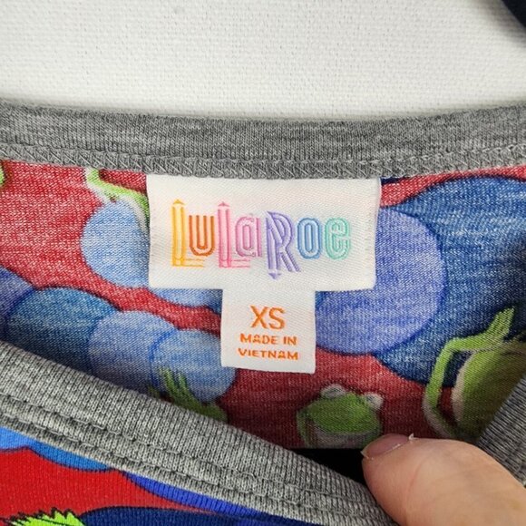 NWT Lularoe Disney Kermit Raglan Top XS - Picture 3 of 4